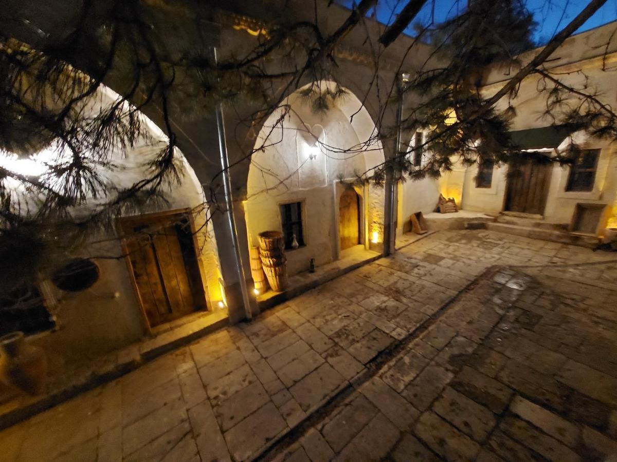 Armesos Cave Hotel أوروغوبْ المظهر الخارجي الصورة
