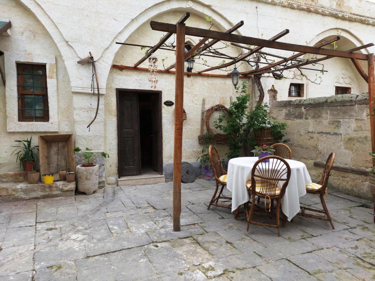 Armesos Cave Hotel أوروغوبْ المظهر الخارجي الصورة