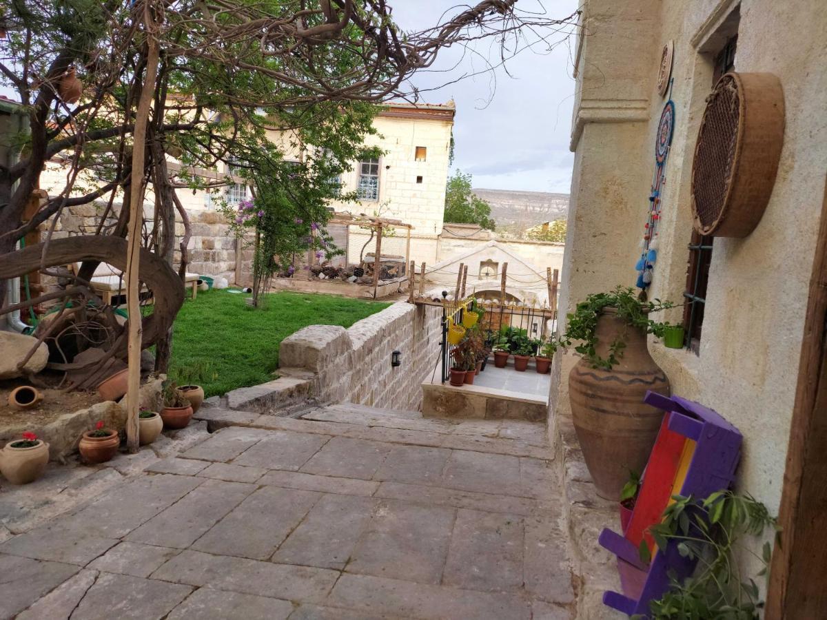 Armesos Cave Hotel أوروغوبْ المظهر الخارجي الصورة