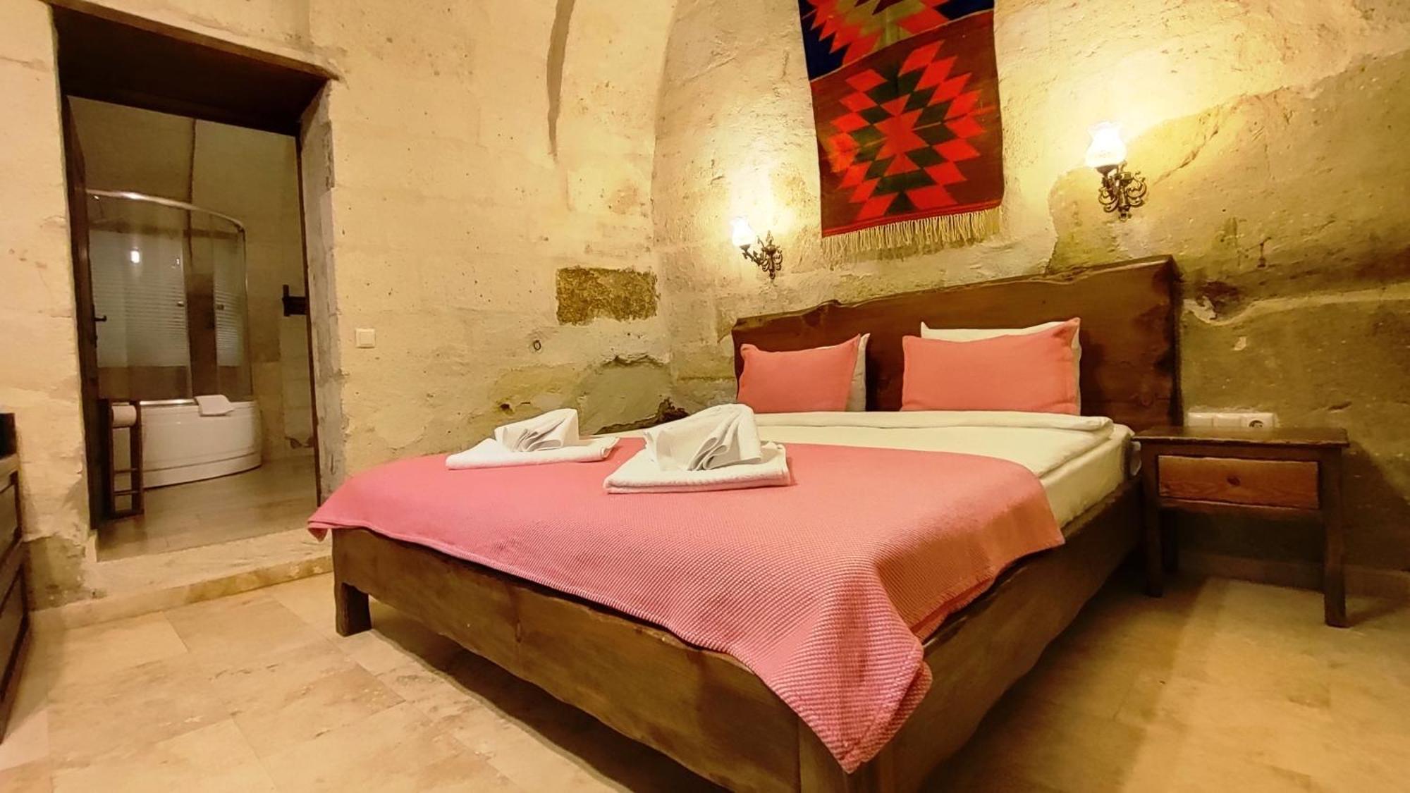 Armesos Cave Hotel أوروغوبْ المظهر الخارجي الصورة