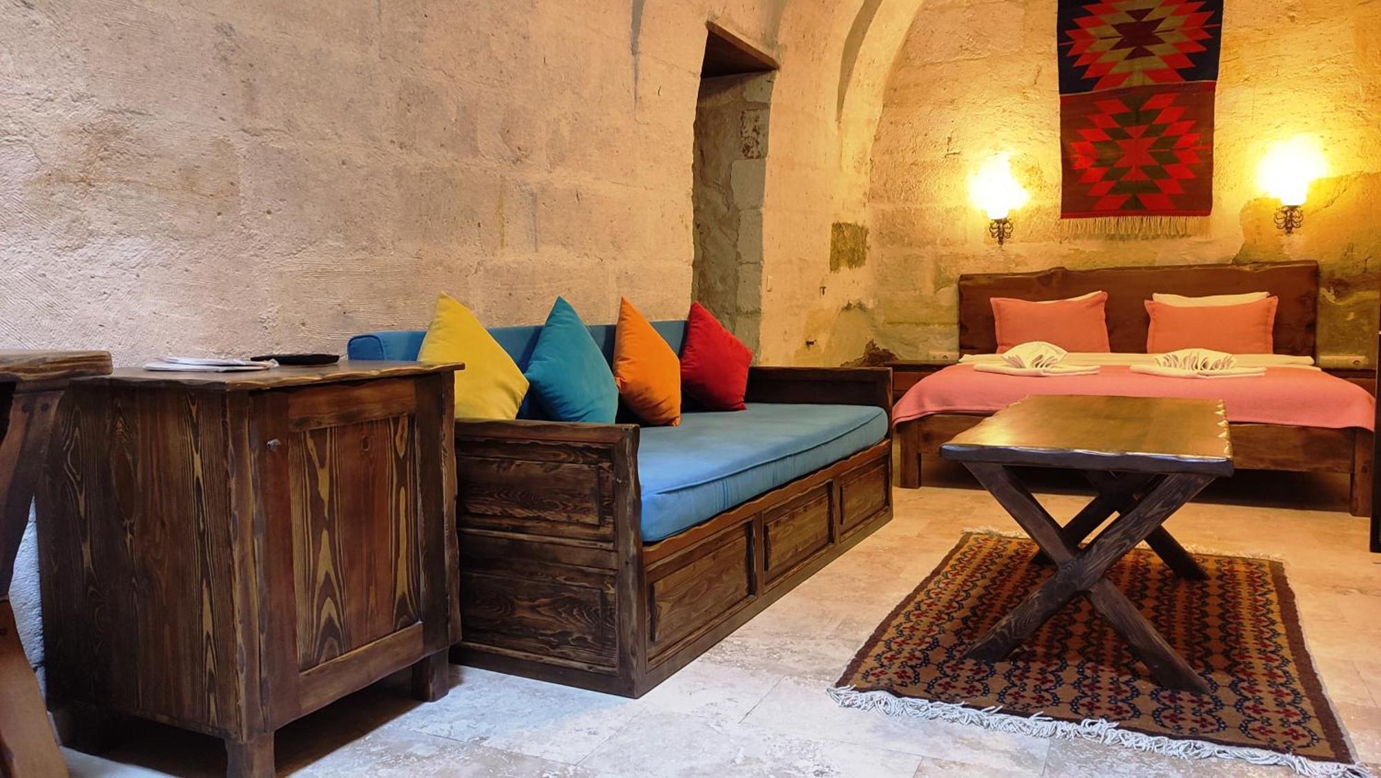 Armesos Cave Hotel أوروغوبْ المظهر الخارجي الصورة