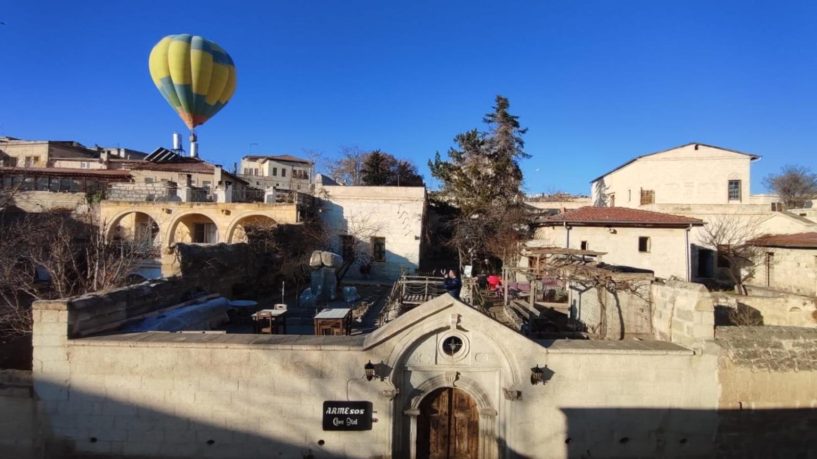 Armesos Cave Hotel أوروغوبْ المظهر الخارجي الصورة