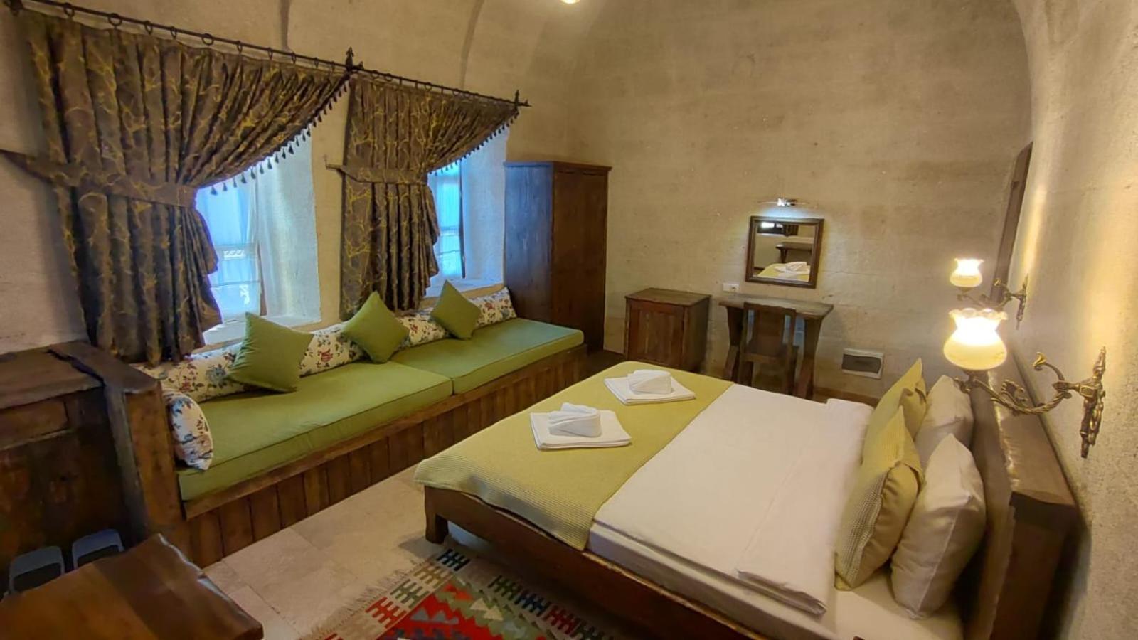Armesos Cave Hotel أوروغوبْ المظهر الخارجي الصورة